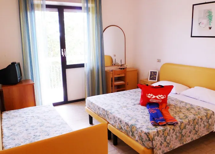 Hotell New Bristol Sport 3*