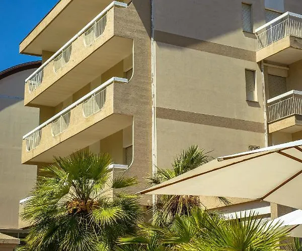 Hotell New Bristol Sport 3*